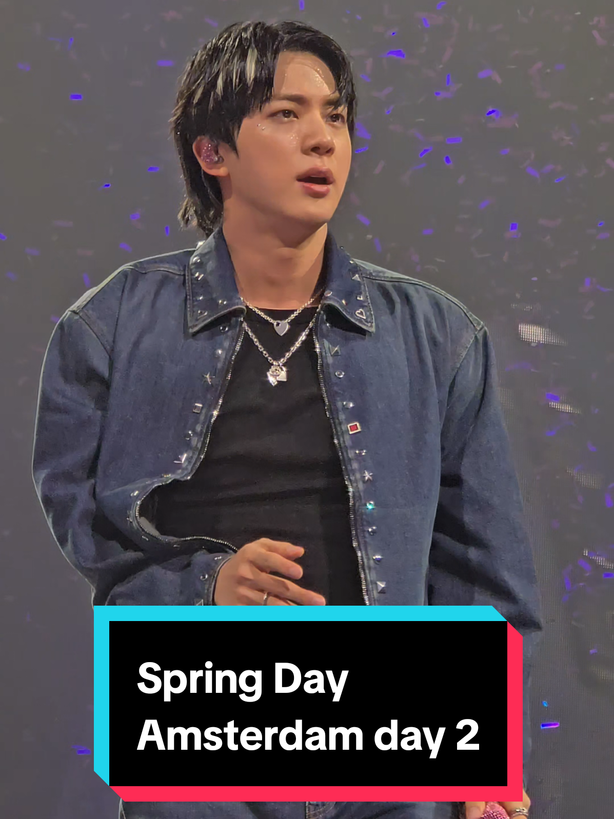 We ran together for a long time. I am now waiting for a spring day to come #jin #bts #london #runseokjin #springday #fancam #eyecontact 