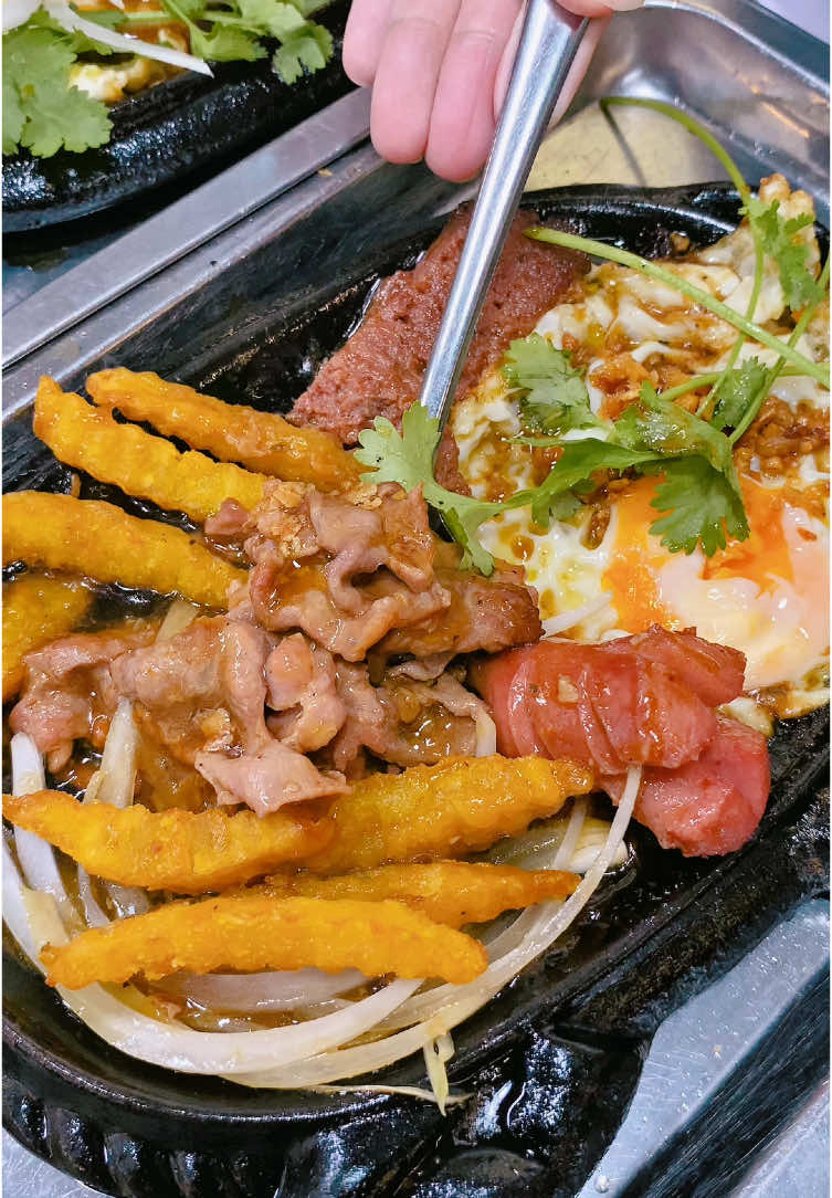Bò cháy tỏi 45ka ngon đỉnh ở Đội Cấn, quán hơi ám mùi tí thôi nhưng lưu gấp #chubehanoi #CapCut #fyp #xuhuong #food #ancungtiktok #vtmgr 