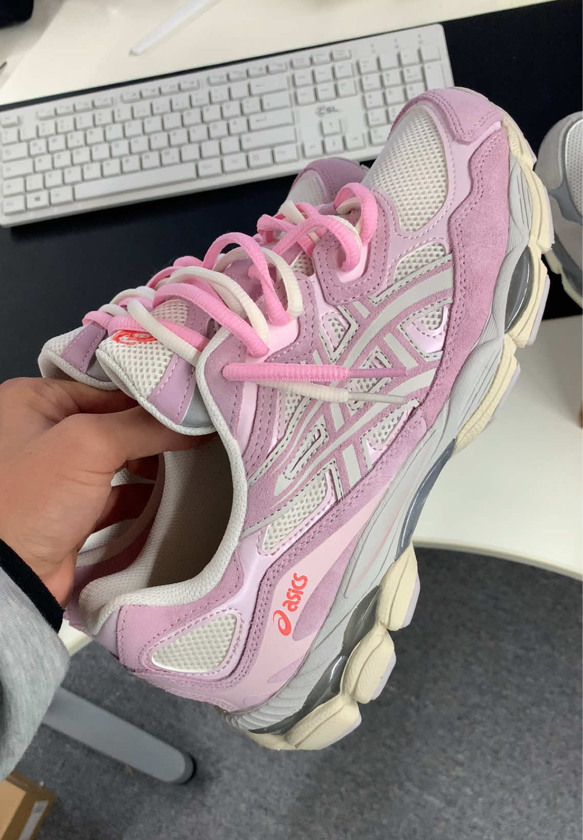 ASICS GEL NYC ROSE WATER #asics #viral #fyp #27af1ropez #fürdich #goviral 