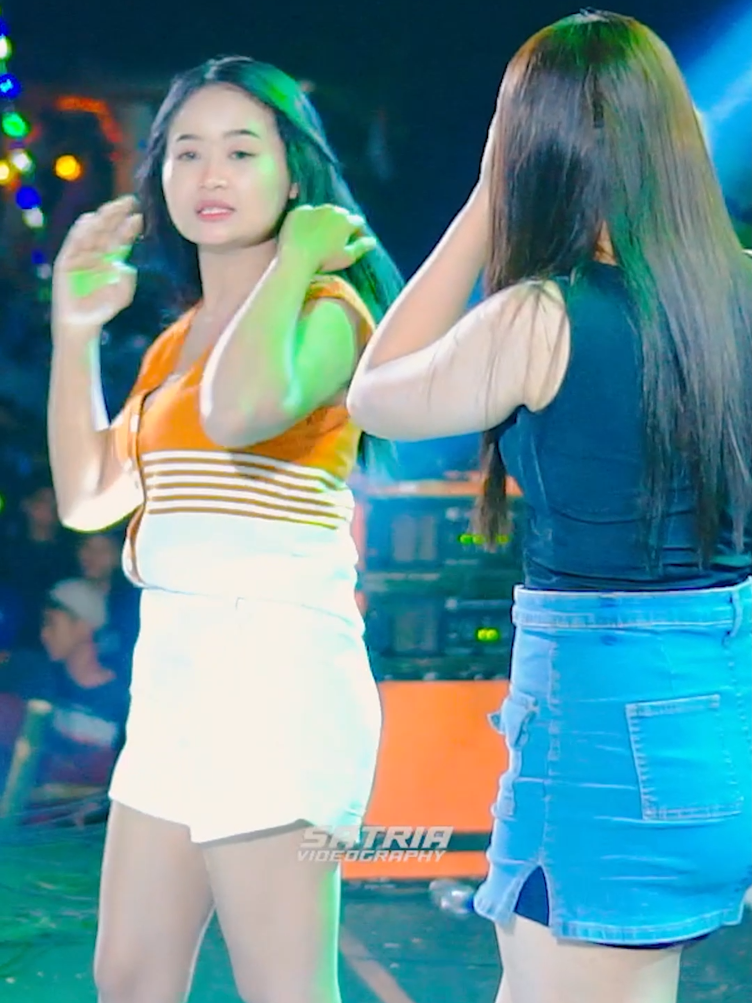 NGENTOTTT@dkurgank @vivi_maharani_reall @ameliamusic49 @akukombengg #amelimusicpancenjozz #dangdutviraltiktok🥰💃💃 #rembang24jam #pativiral #satriavideography #infoorkesjepara #mahesamusic #simpatikmusic #adellamusic #grobogan #dindateratu #kurniarahma #lusyanajelitaftadella #calonbupativiral #ameliamusic