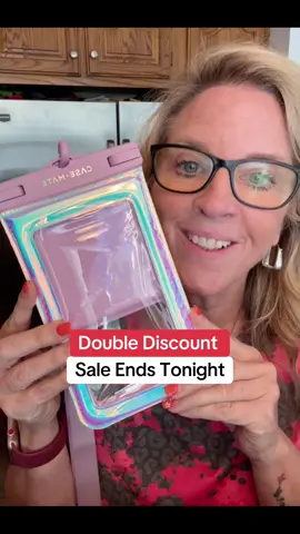 Case Mate Waterproof Phone Pouch Women over 18+ #waterproofphonepouch #tiktokshopcreatorpicks #tiktokshopbacktoschool #genx #phonepouch