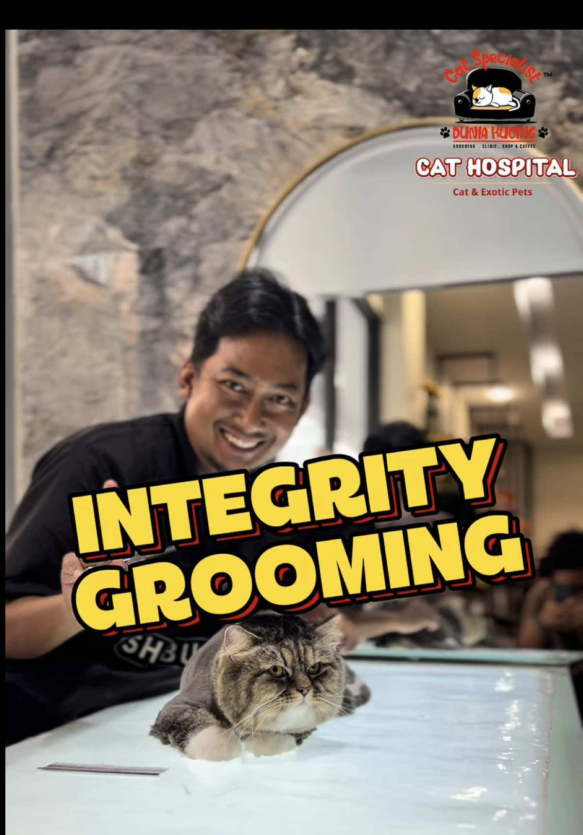 Cat Lover… yakin nggak kucing kamu digrooming dengan benar? Aku bongkar rahasianya!  Banyak tempat grooming cuma fokus cepat selesai, tapi lupa… integritas itu penting! Bulu rapi di luar? Bisa. Tapi kalau kulitnya masih kotor? Itu tanda groomingnya asal-asalan. Gini cara ceknya: sebelum grooming, bawa ke dokter untuk cek bulu & kulit. Setelah grooming, cek lagi. Kalau nggak ada beda… yah, kamu sudah tahu jawabannya. Sayangi kucingmu. Pilih tempat grooming yang benar-benar peduli. Follow aku biar nggak salah pilih lagi. RSH DUNIA KUCING Ruko Mitra Junction Blok J No.1 - 3 Jalan. Mitra Raya Kelurahan Teluk Tering Kecamatan Batam Kota - Batam centre Provinsi kepulauan riau . Nomor WA admin Shop kami +628117766222 . Google maps 👇 RSH DUNIA KUCING https://maps.app.goo.gl/zmpEVuAF52izt7f66?g_st=iwb . Buka Setiap hari & Jam operasional kami mulai 9 pagi sampai 7 malam setiap hari. . #rshduniakucing #petshopbatam #dokterhewanbatam #klinikhewanbatam #groomingkucingbatam #salonkucingbatam #batam #fyp #viral #trending #foryourpage #cat #kucing #catlover #snackkucing #makanankucing #catfood #batam #pet #petgrooming #catgrooming #catgroomer #GroomingKucingGalak #CatAggressiveCare #lowstresshandling