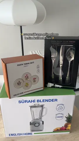 sonunda istediğim sürahi blendera kavuştum kullanımı çok pratik hamilelik sürecimde özellikle benimle olucak✨ @English Home Türkiye #öneri #Home #keşfet #kesfetteyiz #kesfett #kesfetbeniöneçıkart #çeyiz #smothie 