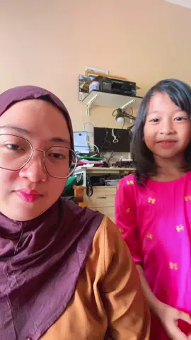 MasyaAllah Tabarakallah. Si cantik ngajak tiktokan ungger😂🤣 #fyp #fypage #CapCut #velocity 