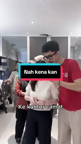 Harus gitu ya ceee🤣😊 #plesetan #pantun #fyp 