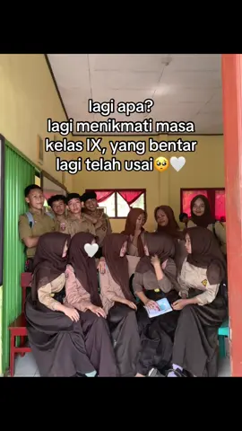 🥹🥹#fypシ゚viral #akunkelas #4u #classIX #agit #masukberandafyp 