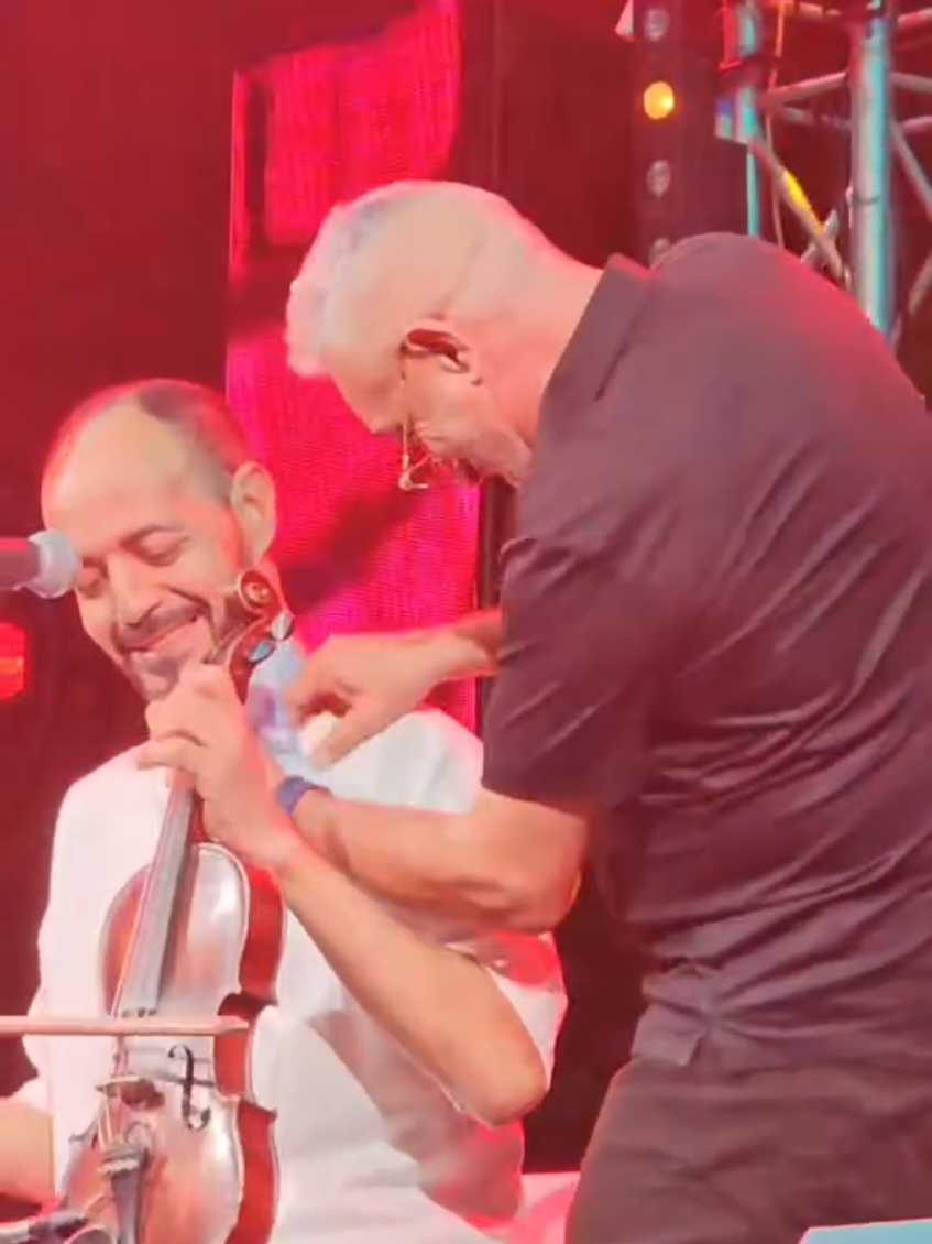 الواحد هو يتهلا في الموسقيين ديالو