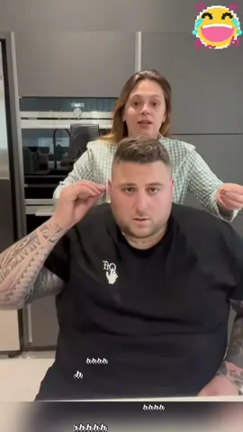 Happy family😂#scareprank#scared#funny#foryou#funnyvideo#funnyfamily #scarytiktok 