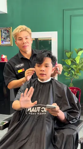 My hair style #messyquiff #tocnamdep #uontoc #tocdeplonghai #myhair #xuhuong  #fyp #foryou #barber 