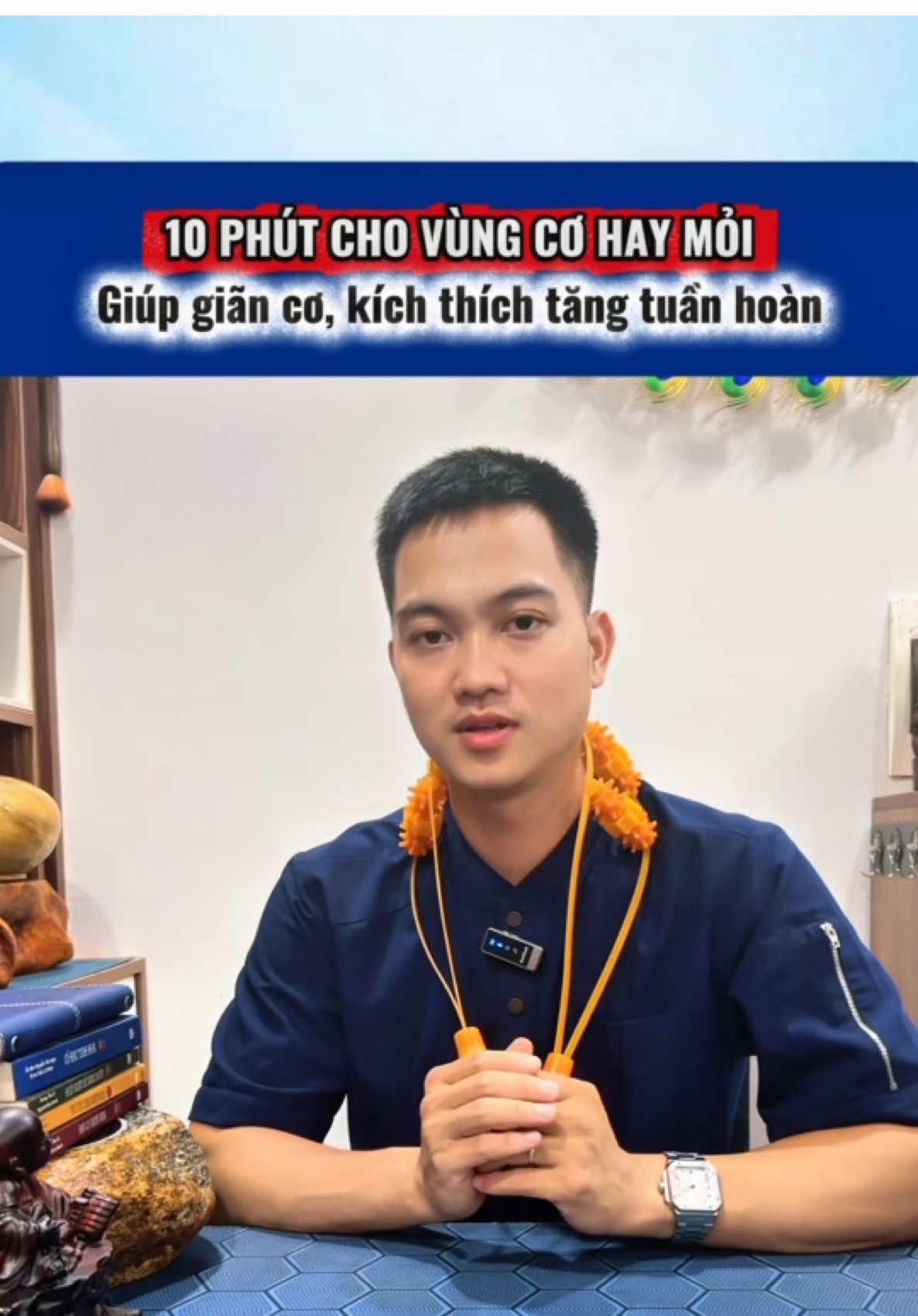 Dây đai thư giãn giảm mỏi vai gáy, nhức mỏi vai, sau lưng, làm 10 cho các nhóm cơ dc thư giãn và kích thích tăng tuần hoàn #drducle #baitapchomoinguoi #daumoivaigay #thoaihoacotsong #luuthongkhihuyet #thoatvidiadem #danvanphong #daydaimassagecovaigayhangloai1 #xuongkhop 