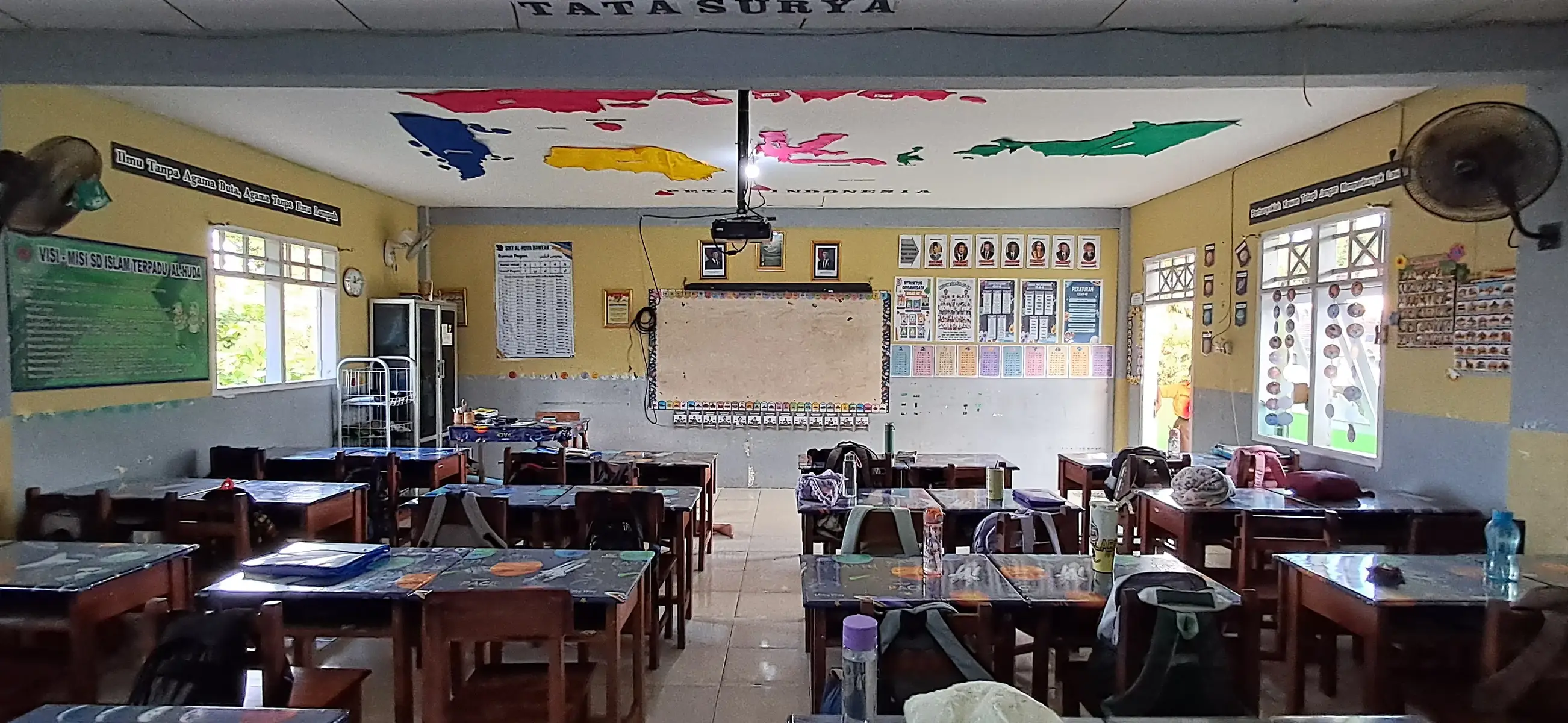 Suasana Kelas 4B SDIT AL-HUDA BAWEAN. #kelas #SD #edukasi #fyp 