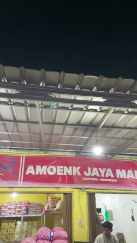 🚨 Lagi nyari cabe merah segar, cabe jengki pedesnya pas, kol ijo segar, kentang bagus, bawang merah wangi, kemiri dan kacang tanah fresh, kacang hijau bersih, kerupuk kriuk, dan semua per-mimian? Semuanya ADA di Amoenk Jaya Makmur! Buruan belanja sebelum stok habis 🔥 #cabemerah #fyp #jualanlaku #KolSegar #sayursegar #tokosayur #pasarjatimulyolampung 