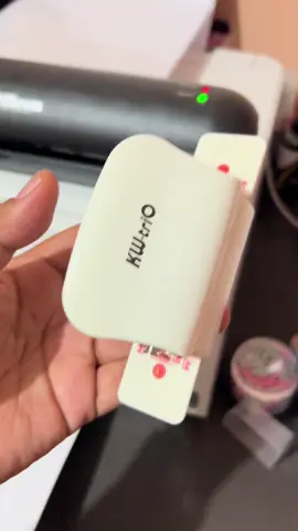 KW-Trio 6 Hole Paper Puncher