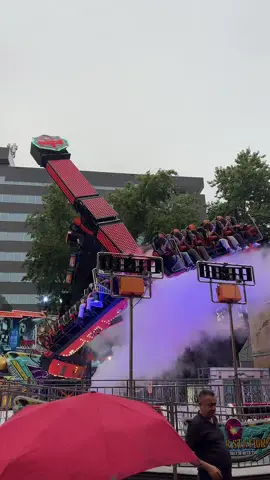 Energizer - Tilburg #pourtoi #foryou #prt #fyp #fouryoupage #tilburg #paysbas #nederland   #tilburgkermis #feteforaine #kermis #kirmes #Energizer #looping  #puissance #sensation #manegeasensation #manege #attraction #funfair  