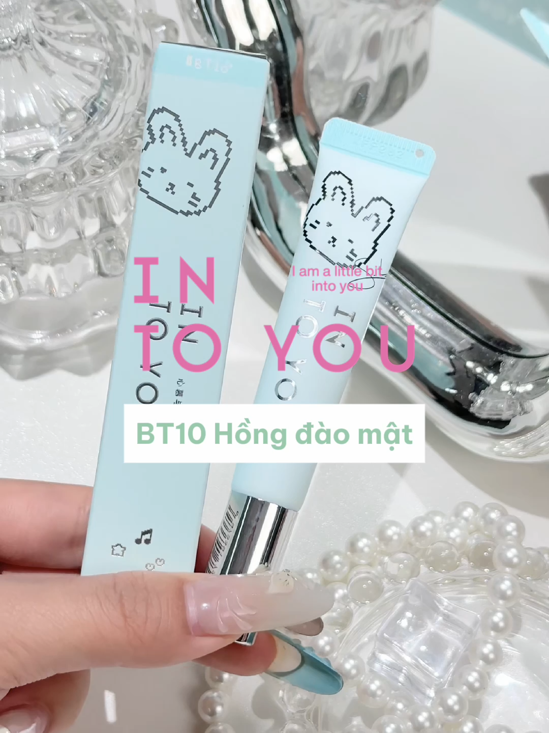 Khi tim đập rộn ràng, liệu nó có màu sắc gì? INTO YOU mang đến bộ sưu tập độc quyền 
