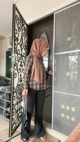 Jom . 