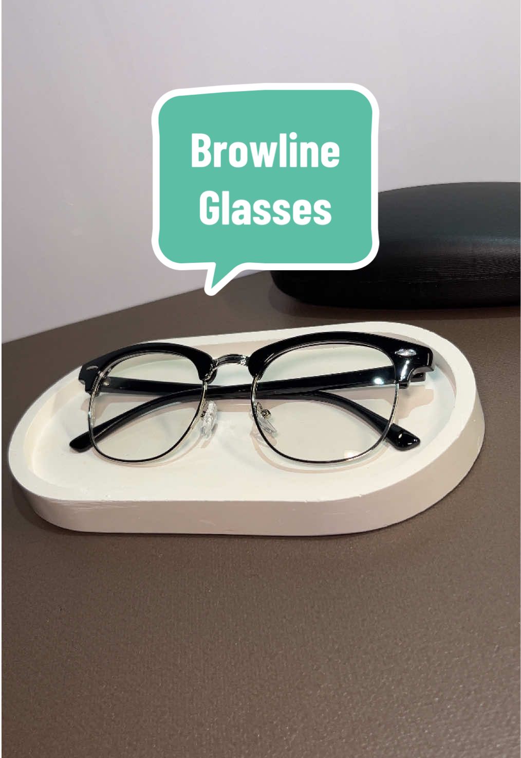 Classy & clean look ? try mo ‘to !              #browlineglasses #clubmasterglasses #eyeglasses #photochromiceyeglass #softboy #cleanlook #glasses 