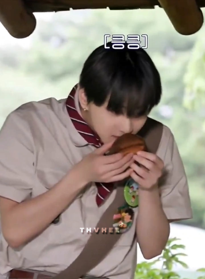 padahal Heeseung yg disampingnya juga mau, tapi yg dikasih cuma Jake 😭 #jungwon #heeseung #jake #enhypen #engene 
