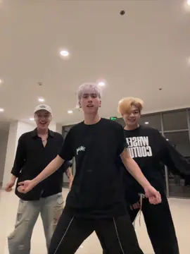 xin phép làm boi phố một hôm 🫠 @Kim Bảo @C-ROT #giakhiem #xuhuong #tiktok #fyp #vietnam #viral 