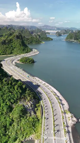 Cung đường bao biển đẹp nhất Việt Nam