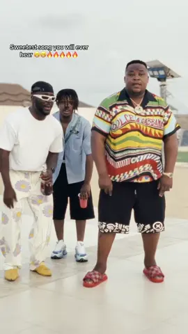 Summer is here let’s enjoy 😁 with @@Cpnosmall @Zoro Swagbag  #fyp #viral #boypeee #trend #fypp #trendingsound #chiefpriest 