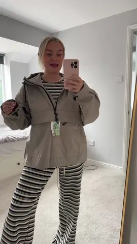@PUFFIT.UK have upped their game! ☔️ #puffit #raincoat #autumn #autumnoutfits #autumnfashion #coat #tiktokmademebuyit 