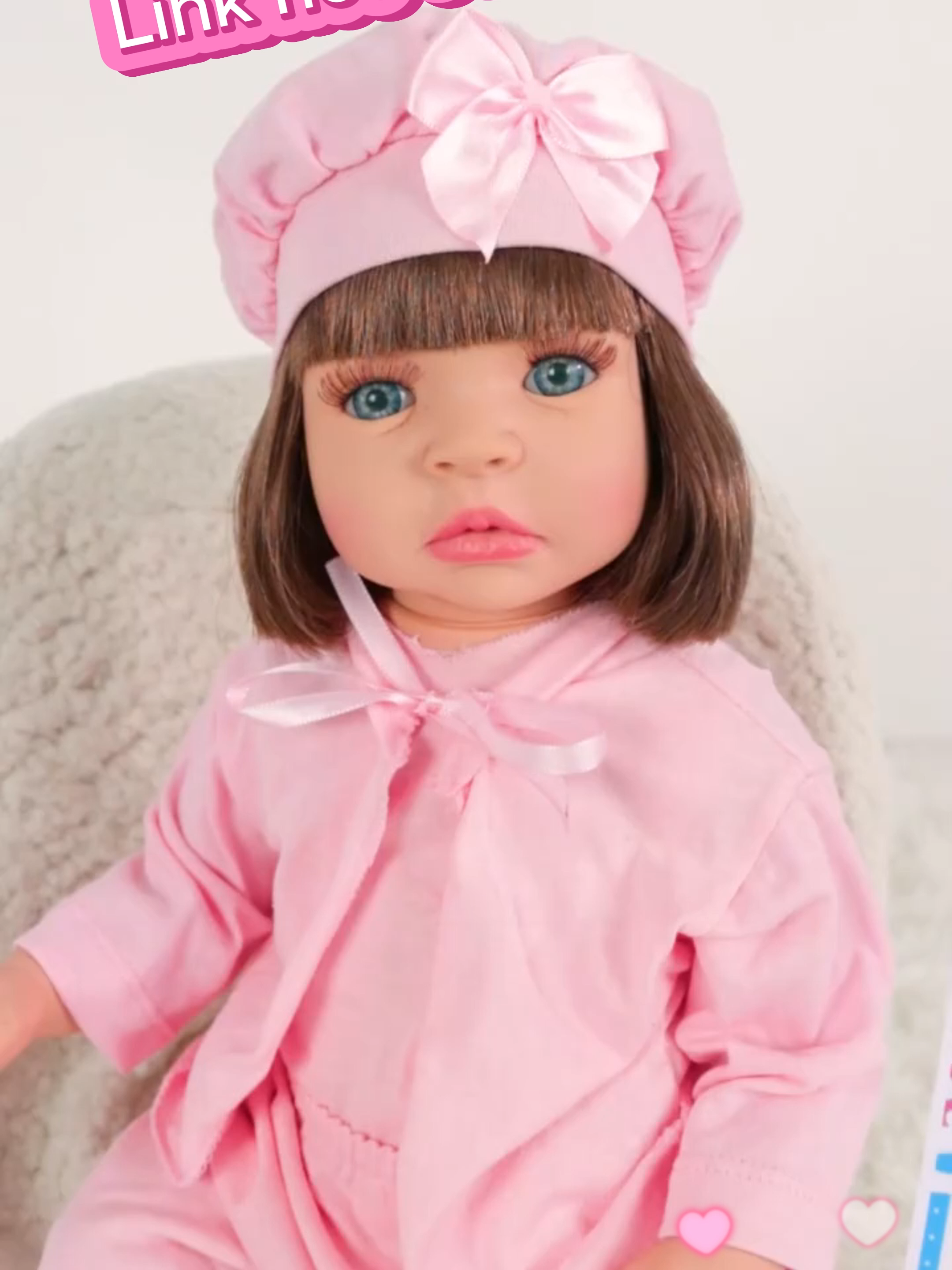 Link nos comentários! Boneca Bebê Reborn Siliconada 💕 PODE TOMAR BANHO! Essa bebê reborn vai conquistar seu coração 💖 Corpo siliconado, articulada, com roupinhas lindas e detalhes realistas. Perfeita para colecionar ou presentear. #achadinhos #achadinhosshopee #bebereborn #promoção #descontoshopee #presentescriativos #bonecarealista #shopeebrasil #shopeeoficial #shopeebrasil #ofertashopee #fyp, #produtos, #promocoes #beberebornrealista #beberebornmenina #ofertas #rebornbaby #reborn #viraltiktok #viralizar Comprando pelo meu link, você ajuda o nosso perfil e eu posso receber uma pequena comissão (sem nenhum custo adicional pra você)! Não se esqueça de curtir o vídeo e seguir a gente, para não perder nenhuma oferta!