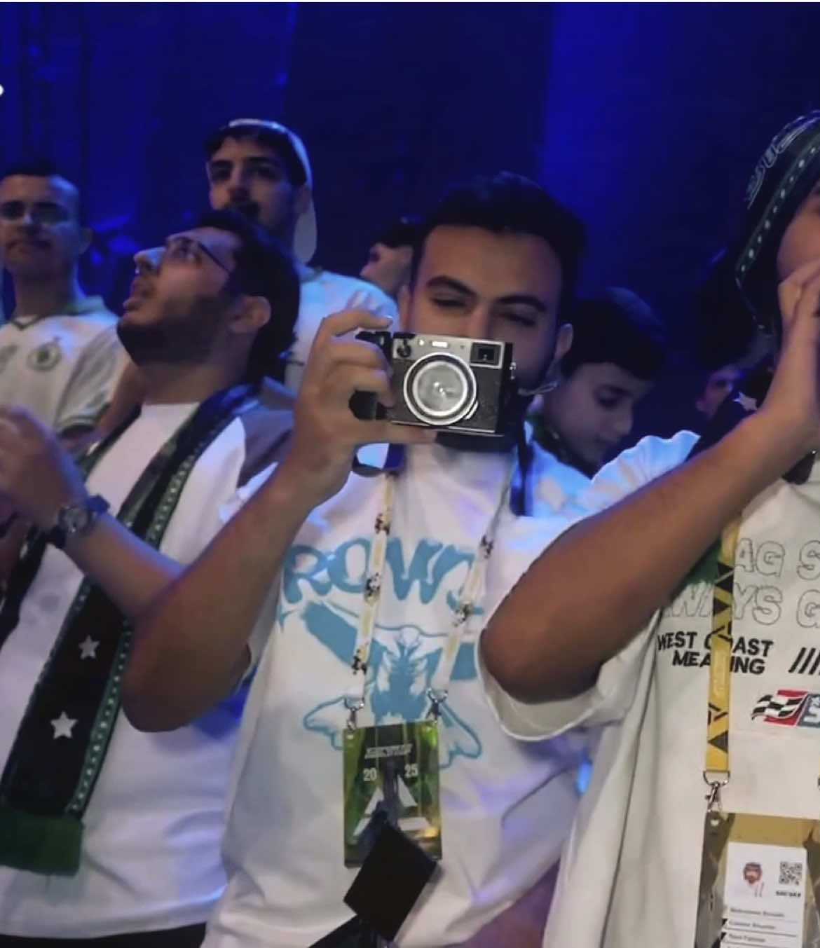 We keep this love in a photograph 📷🤍 @Amer @صلّيح #فالكونز #صليح #عامر_الشمري 