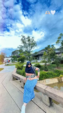 Oh Malam sampaikan Rinduku padanya 🥲  #CapCut  #fypシ゚viral🖤tiktok #fyp #VIRAL #lewatberandafypシ #fypシ゚viral #independentwoman 