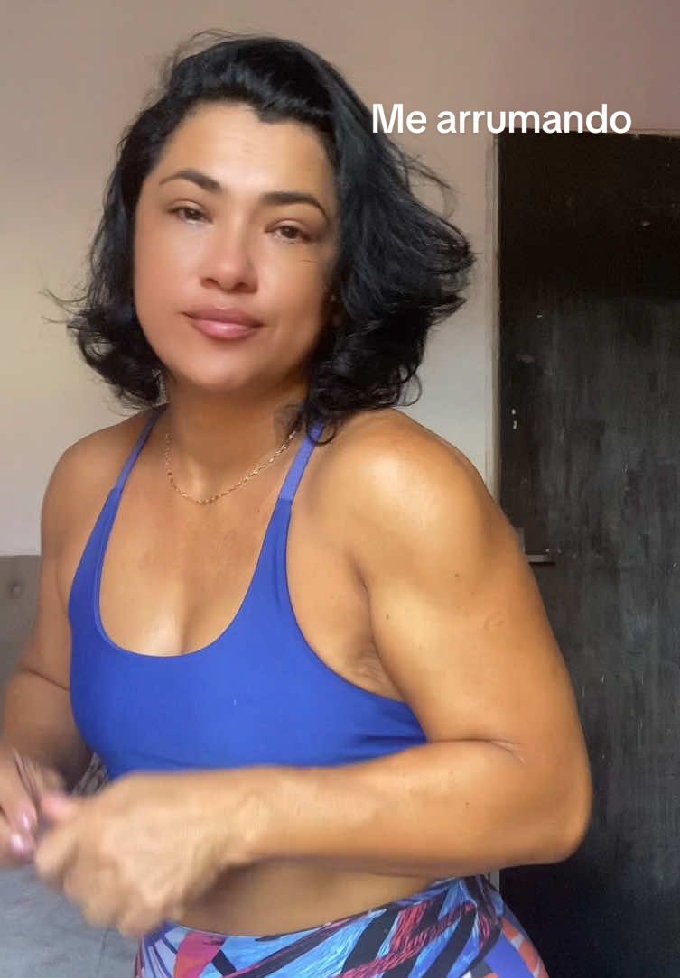 Me arrumando pra Treinar…😍com uma leve indireta bem direta..vcs meninas se indentificam???? Me contem aqui nos comentários! #fyp #status #viraltiktok #viral #mulheresquetreinam 