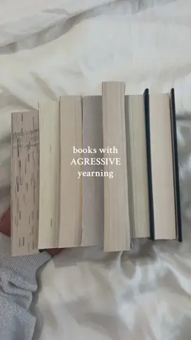 Yearning over spice every single time!!  #BookTok #bookrecommendations #bookswithyearning #romancebooks #romantasybooks 