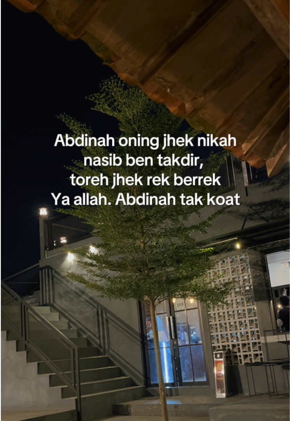 La tak koat onggu kawan. . . #katakata #katamadura #madurasad #katakatasedihkecewa #madura #katakatamadura #fyp 
