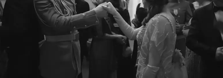 Hands touch❣️ #vatnimsensin #hileon #fyp  #handtouch 