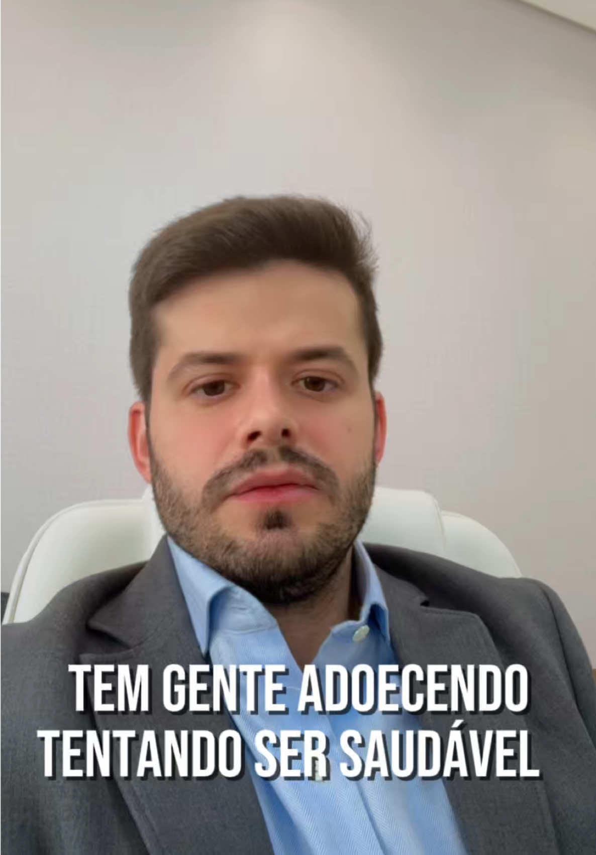 O “estilo de vida perfeito” pode estar te adoecendo. Não existe saúde perfeita. Existe constância, cuidado e progresso. #estilodevida #saudavel #medicinadoestilodevida #consultamedica #saude 