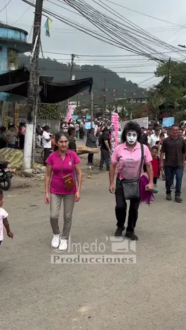 #challenge #lomasviraldetiktok #mimo #humor #fyp #ecuador #desfile #parati #usa #mexico 
