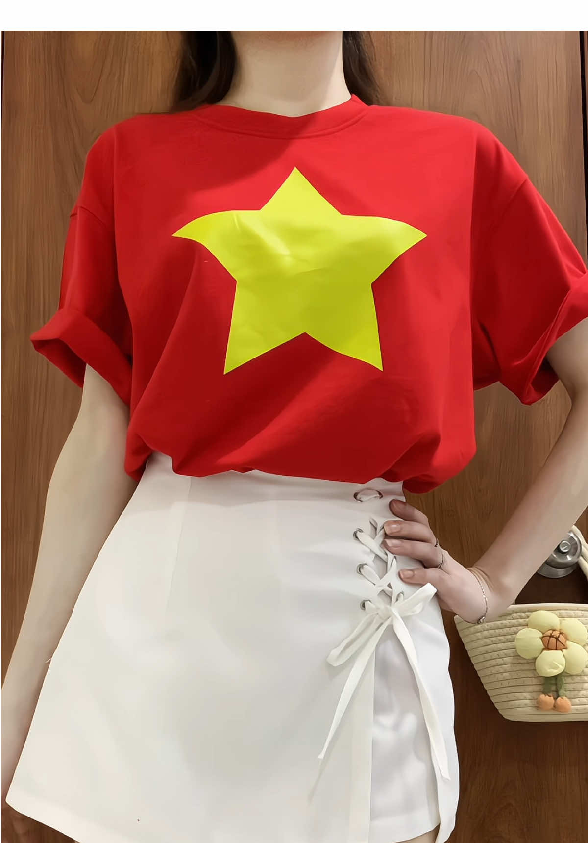 Chiếc áo siu ý nghĩa đồng bào ta ai cũm nen có #aocodosaovang #aocovietnam #aocotoquoc #aothunyeunuoc #outfit 