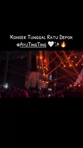Dia dihujatt, dia dihina n dia diFitnah. Tapi dia DIAM, namanya bukan semakin redup justru malah semakin BERSINARRR. 🫶🏻🌸 im so proud of u, proud of everything and i always be u biggest supporter 🤍🤍🤍🔥🔥🔥 #konserdangdutdangdutanayutingting #kotadepok #ratudepok #sikasikayutingting #artismultitalenta #dangdutdangdutanayutingting #weloveyou 