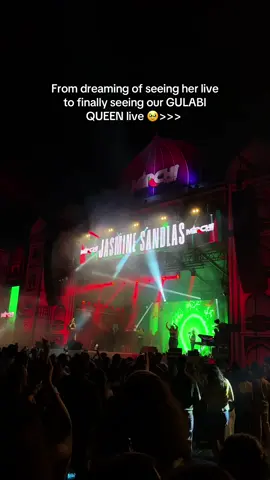 she just nailed it 🫶🏽🫶🏽!!! #mirchifest #thehague #jasminesandlas #fyp #punjabi #browntiktok #gulabiqueen🌹 @MirchiFest @Jasmine Sandlas 