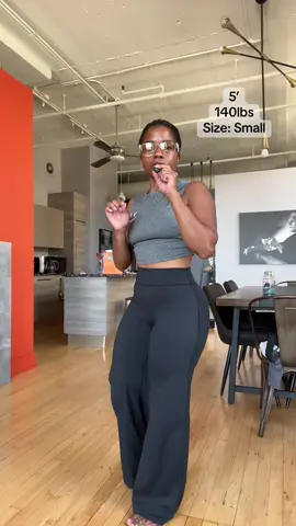 All my shirt friends, Grab them before they’re out of stock again! @O QQ  🔥  #fyp #tiktokbacktoschool #tiktokshopbacktoschool #gymclothes #leggings #shortgirproblems 