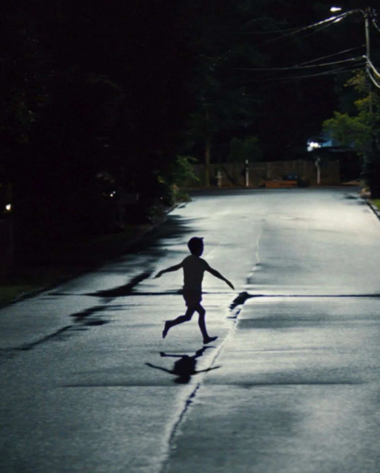 Weapons x Radiohead #weapons #film #movies #filmtok #edit #horrormovie @WEAPONS @Warner Bros. 