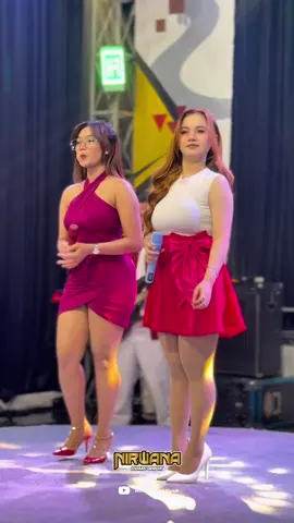 Aku Cah Kerjo @YuniPuspitaYunel Ft @AJENG FEBRIA  Ytc: Warna Warni Musik #fyp #foryou #foryoupage #beranda #zyxbca #tiktokhits #tiktoksong #youtubemusic #dangdut #koplo #music #viral #nirwana #nirwanacomeback #ajengfebria #yunipuspita #akucahkerjo 