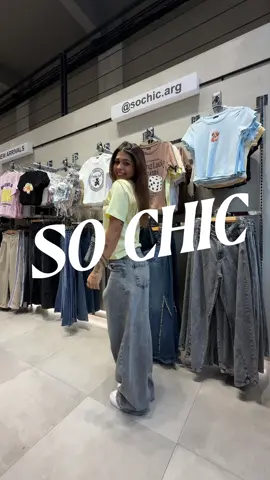 Las remeras más en TENDENCIA para este verano😮‍💨🔥 x @giulilourdes  Pueden encontrarlas en locales y nuestra web 🥰 Ig: Sochic.arg 📍Morón 3265 📍Concordia 441 #moda #flores #fyp #tendencia 