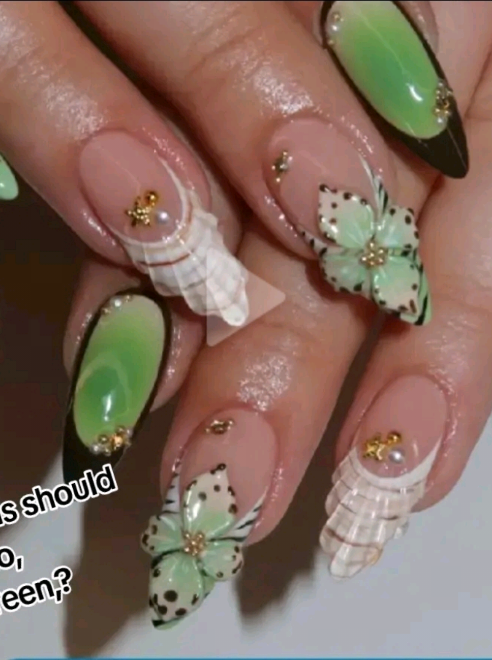 banging nails 💅💅😍😍😎