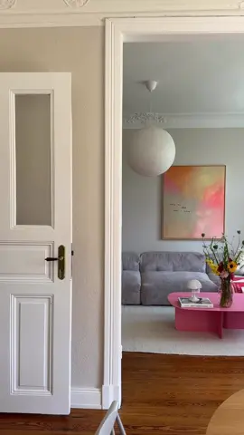 picked some summer flowers🌻🌼✨ #interiordesign #colorfulinterior #viral #dopaminedecor #danishpastel 