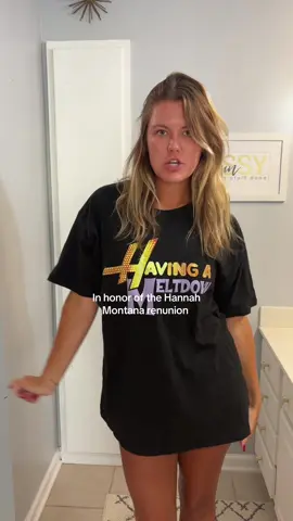 Love this shirt sm #tiktokmademebuyit #tiktokshop #hannahmontana #hannahmontanaforever #havingameltdown #tiktokaffiliate #ttshopdeals #ttshopfind #ttshopootd #ttshopfinds #ttshopping #viral #trending #tshirt 