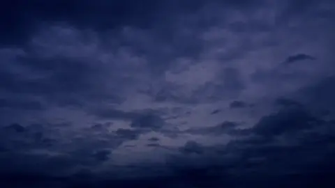 { سورة : الأنعام | قارئ : ادريس ابكر } #قران_كريم #ادريس_ابكر #سورة_الأنعام 