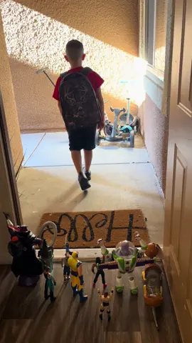 My first born off to First Grade 📚🍎🙏🏼💙 #firstgrade #newbeggingings #bigboy #futureisyours #fyp #loveyoualwaysandforever #whydotheygrowupsofast 