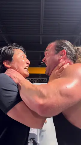 Worlds strongest men meet 🤝🏼 @SATOYU(^↓^)OHIOBOSS #gym #gigachad #comedy #anime 