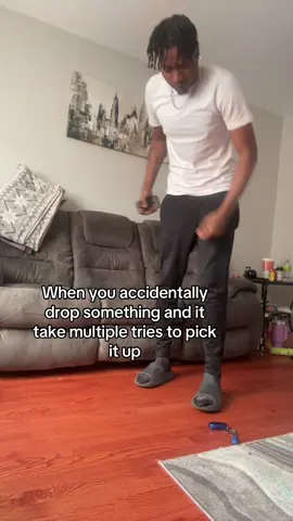 Always happen when you already irritated😂😂
