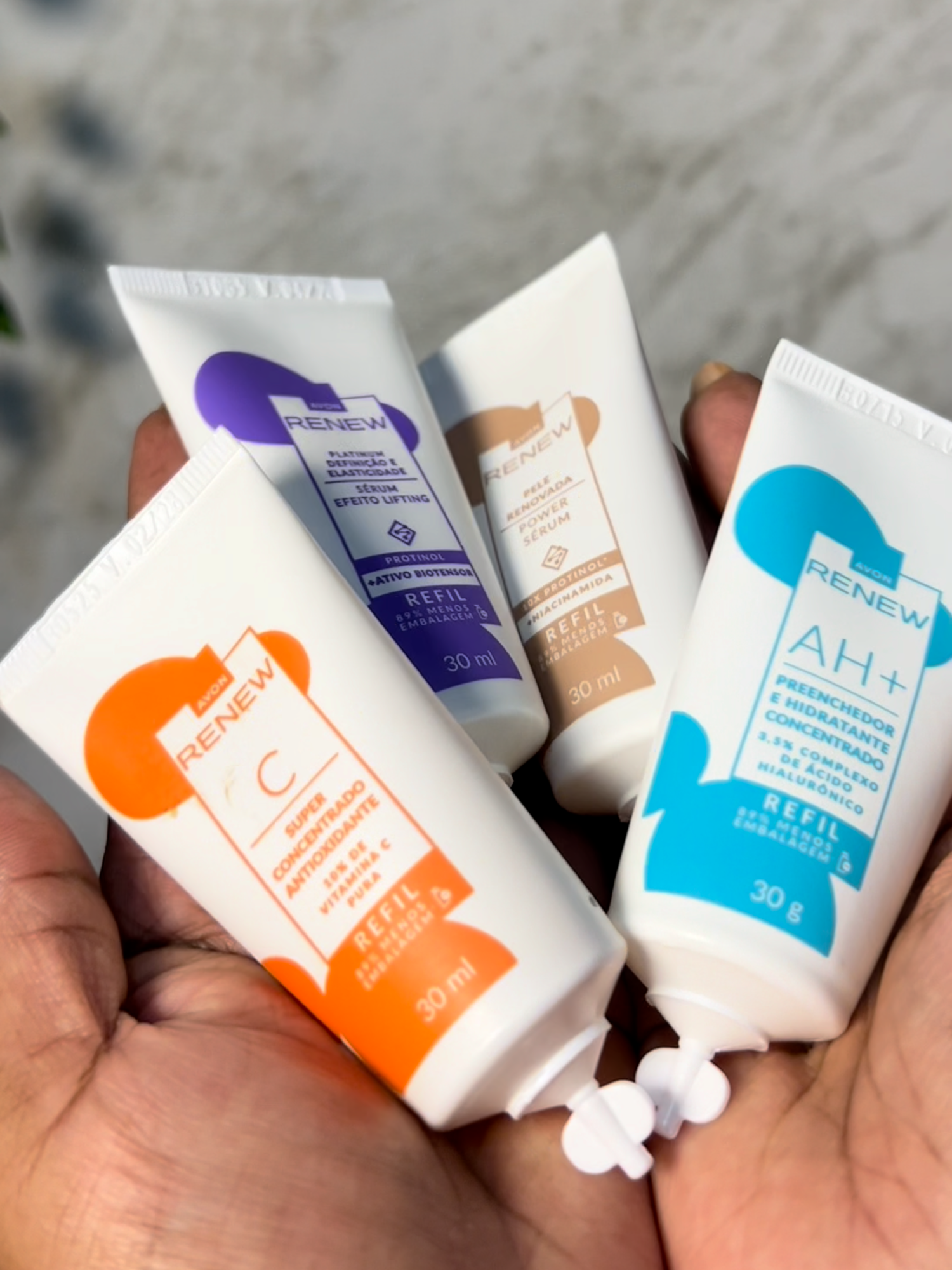 Os séruns que você já ama agora têm refil. Mesma fórmula concentrada e resultados incríveis para uma pele visivelmente mais jovem, firme e radiante. Sua rotina de skincare acaba de ficar ainda mais completa! ✨🥰 Consultora de Beleza: @espacocheiroso #avon #renew #serum #skincare #peleperfeita #pelejovem #novidade #sustentabilidade #lancamento #beleza #produtosdebeleza #rosto #statuswhatsapp #videoprastatus #statusnatura #statusavon